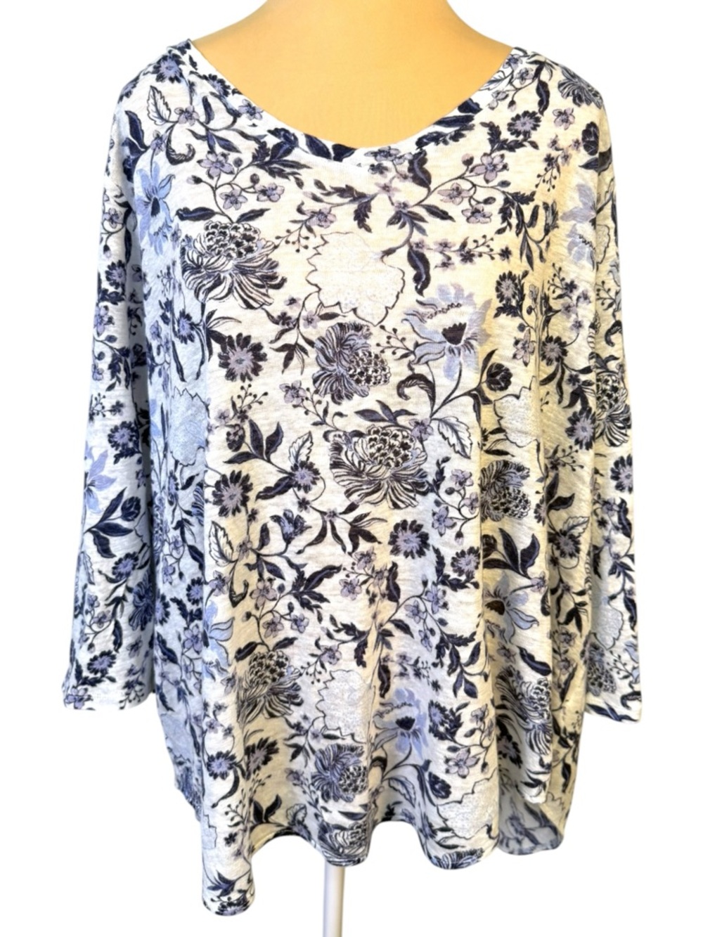Rachel Zoe Lavender White Floral Linen Tunic Top Size 2X V-Neck Flowy Blouse